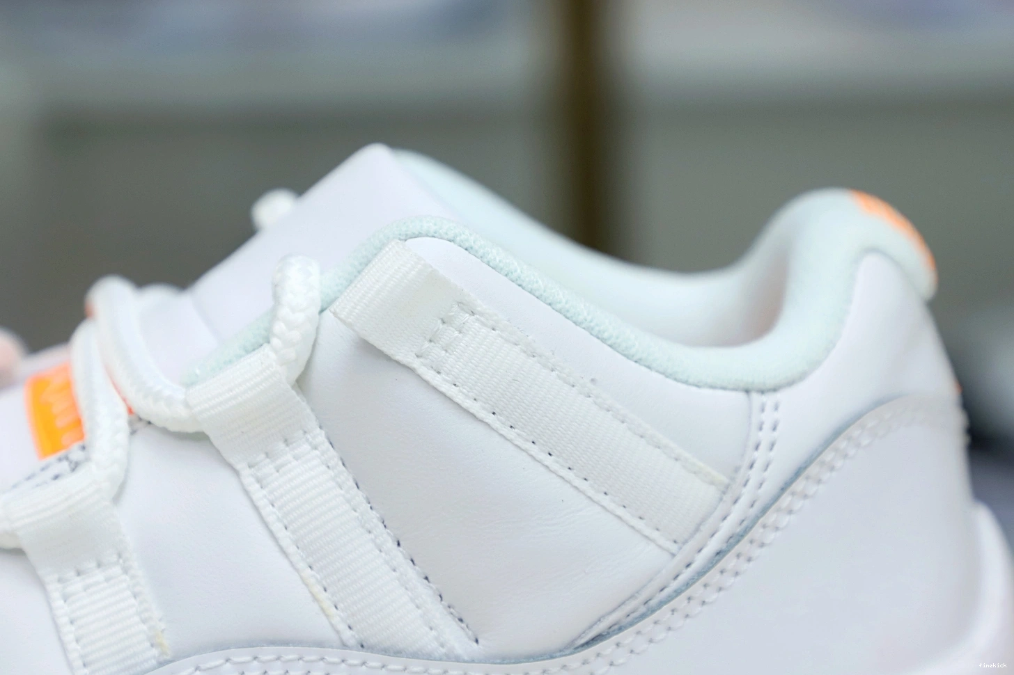 'BRIGHT CITRUS' AIR WMNS 11 RETRO JORDAN LOW 0905
